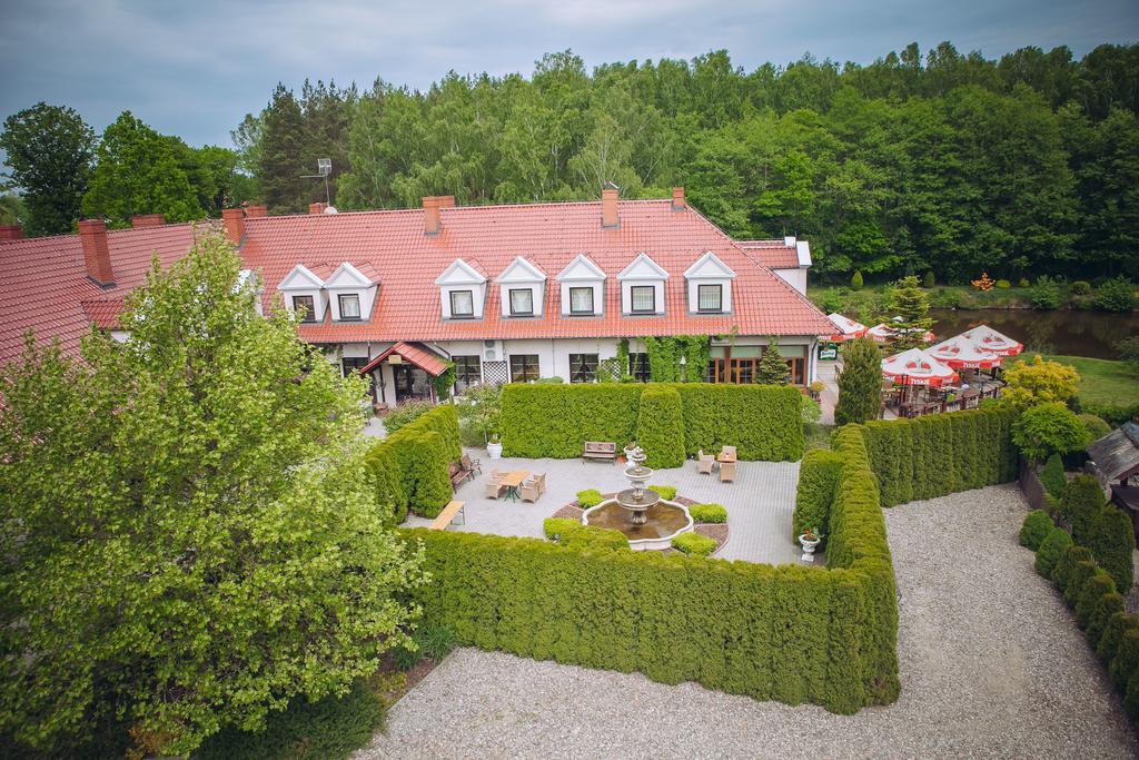 Hubertus Aparthotel & Restaurant & Horse Club Starogard Gdanski Bilik gambar