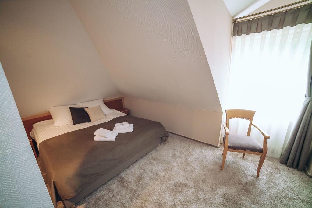 Hubertus Aparthotel & Restaurant & Horse Club Starogard Gdanski Luaran gambar
