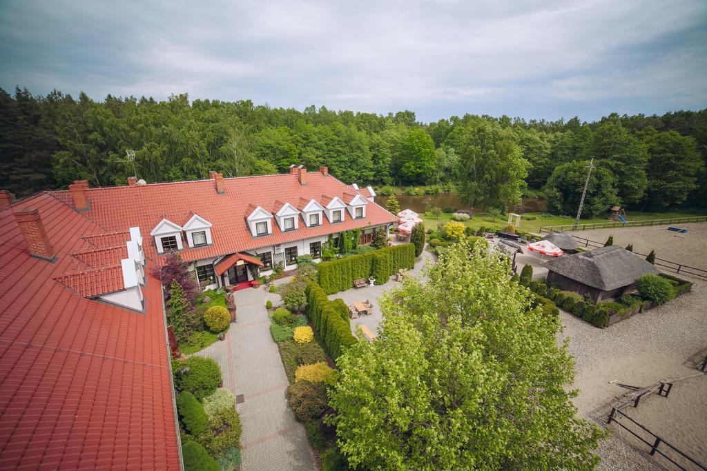 Hubertus Aparthotel & Restaurant & Horse Club Starogard Gdanski Luaran gambar