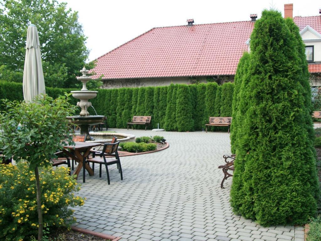 Hubertus Aparthotel & Restaurant & Horse Club Starogard Gdanski Luaran gambar