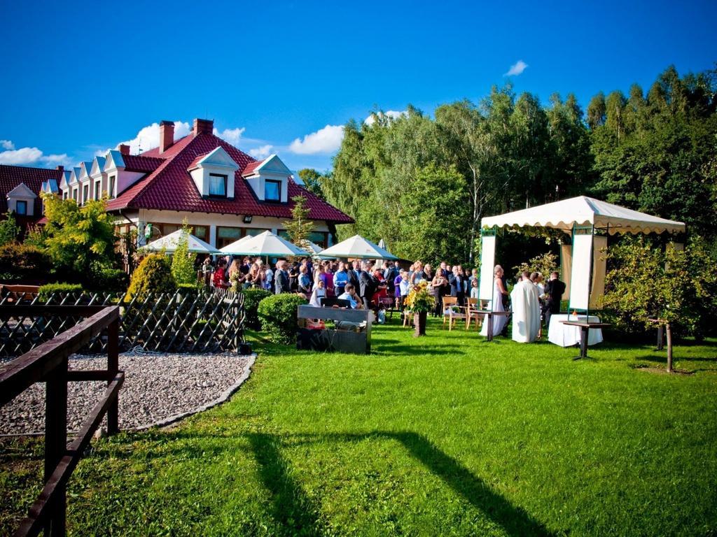 Hubertus Aparthotel & Restaurant & Horse Club Starogard Gdanski Luaran gambar