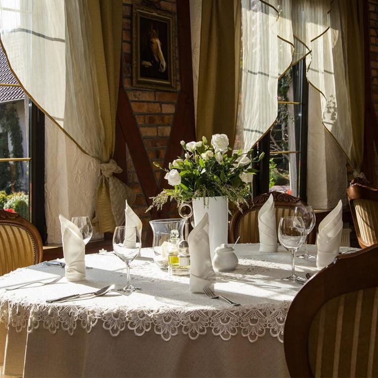 Hubertus Aparthotel & Restaurant & Horse Club Starogard Gdanski Luaran gambar
