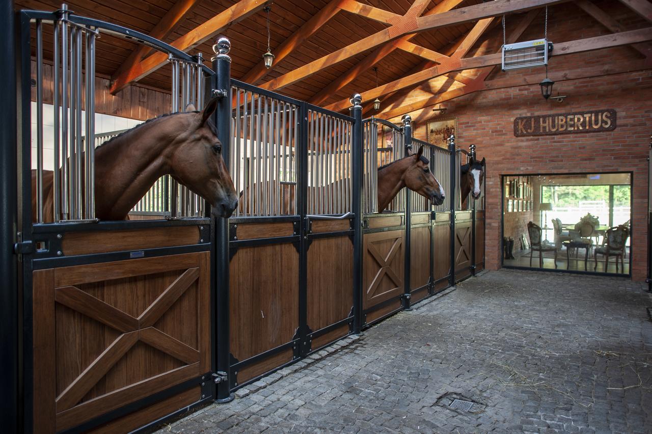 Hubertus Aparthotel & Restaurant & Horse Club Starogard Gdanski Luaran gambar