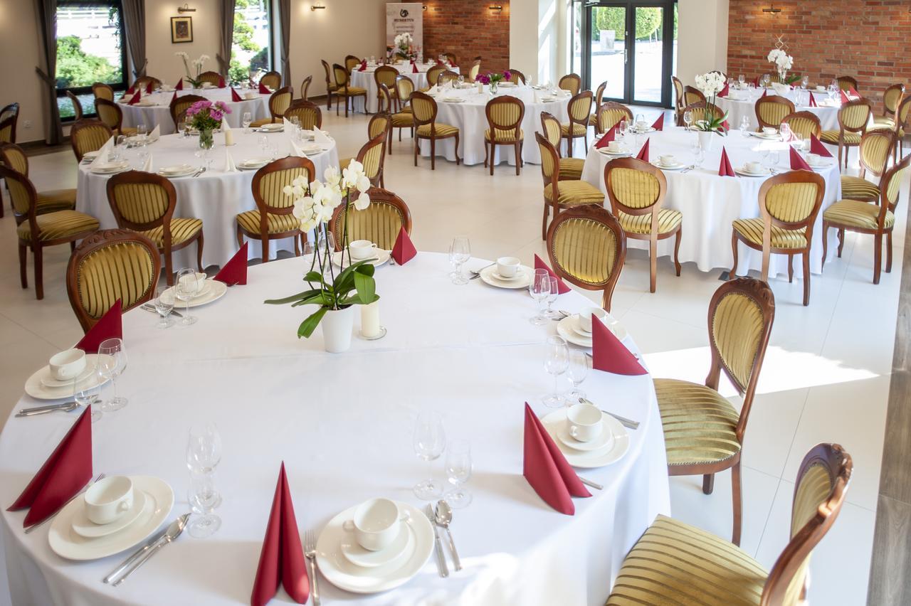 Hubertus Aparthotel & Restaurant & Horse Club Starogard Gdanski Luaran gambar