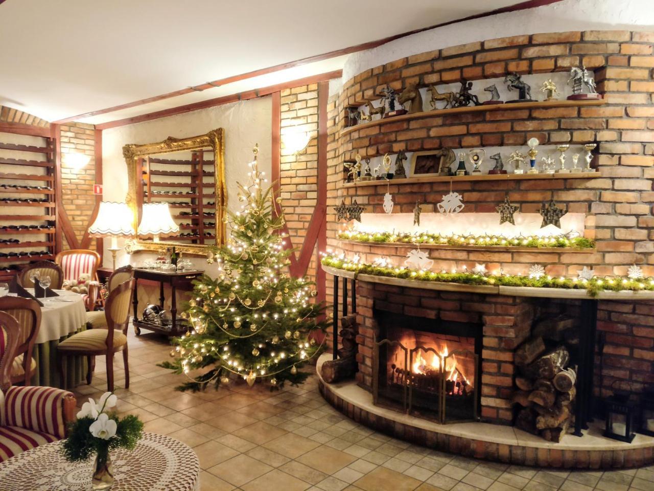 Hubertus Aparthotel & Restaurant & Horse Club Starogard Gdanski Luaran gambar